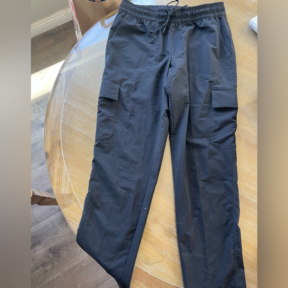 The North Face Women lightweight Cargo Pants